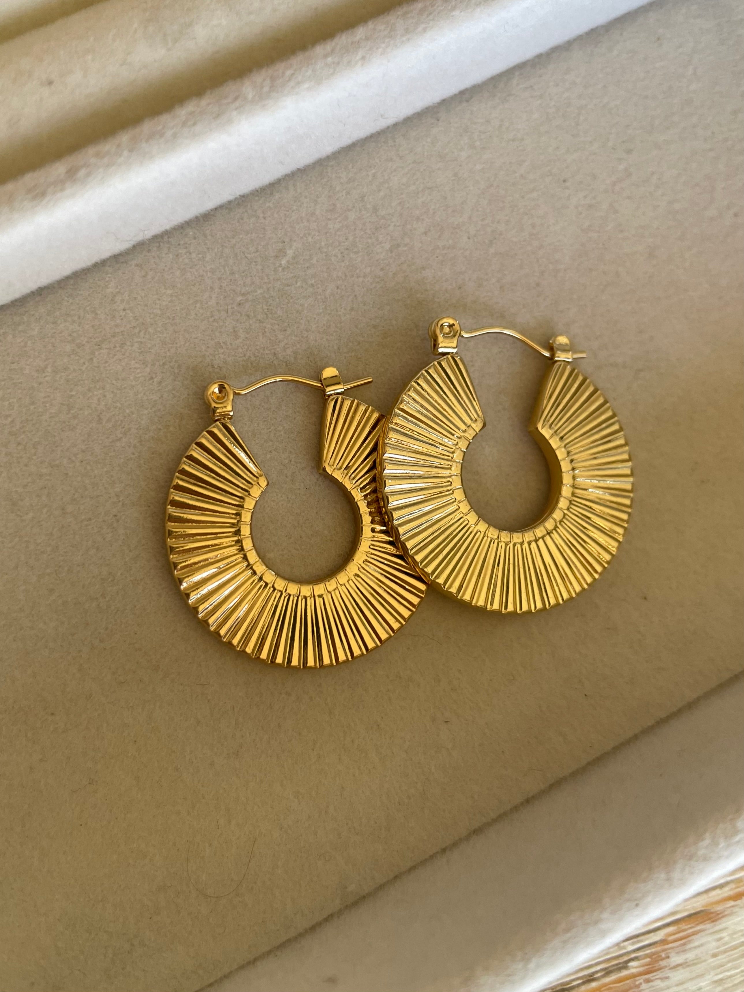 Sunlight hoops