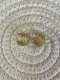 Un clou mini earrings