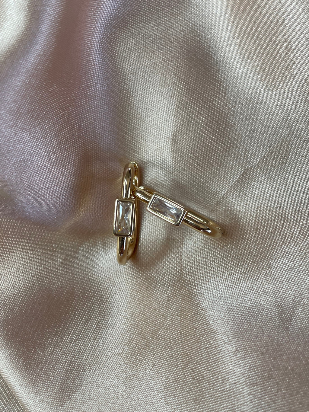 Huggie stone earrings
