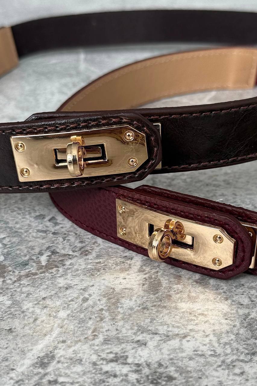 Old money golden buckle belt