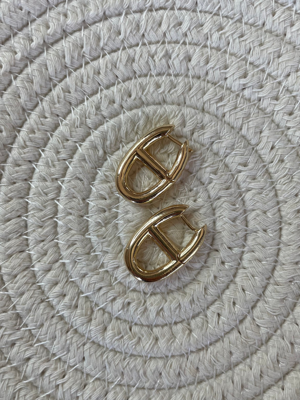 Single Chaîne d’Ancre earrings