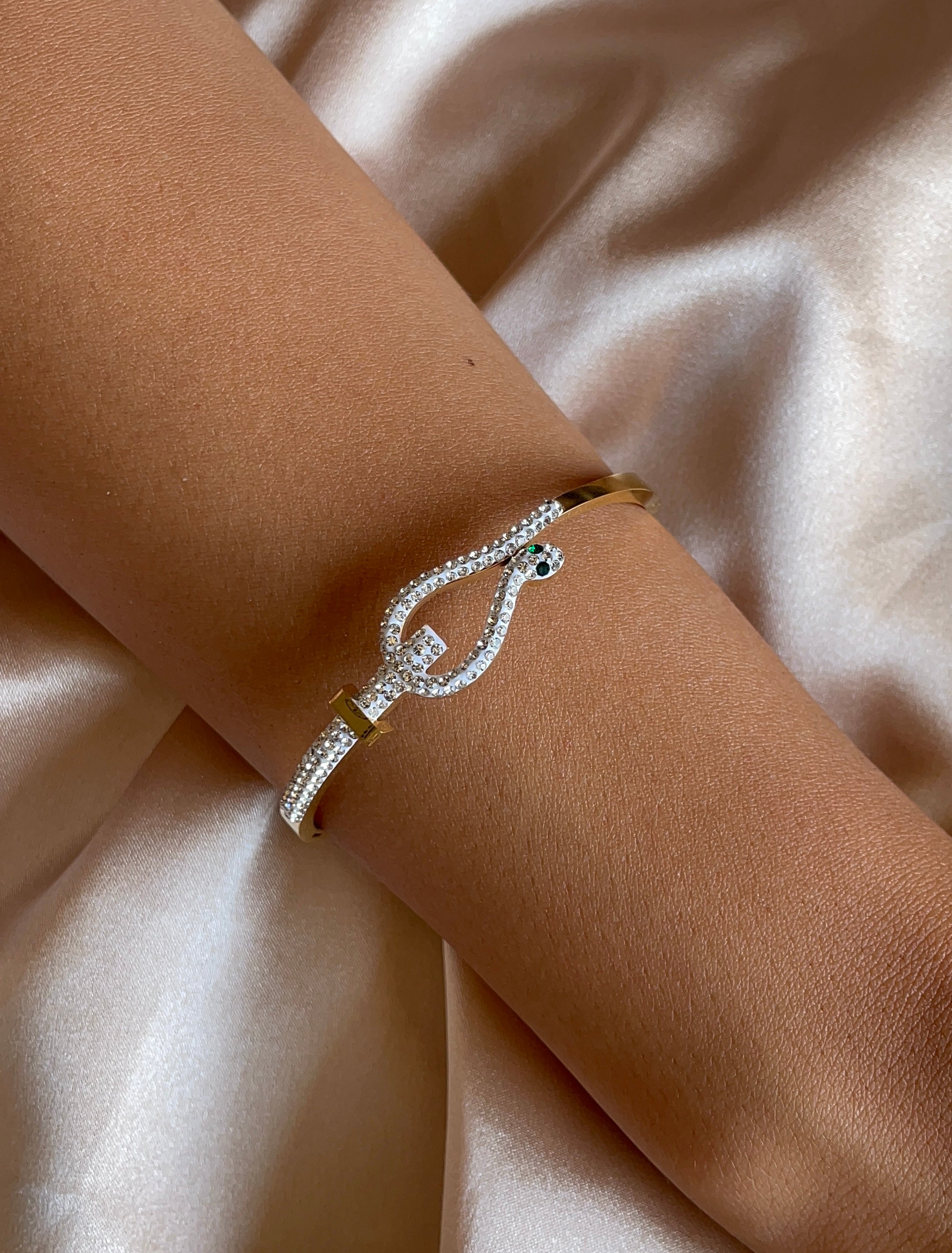 Snake bangle