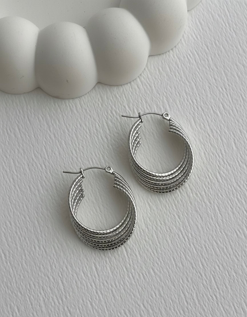 Rippled hoops