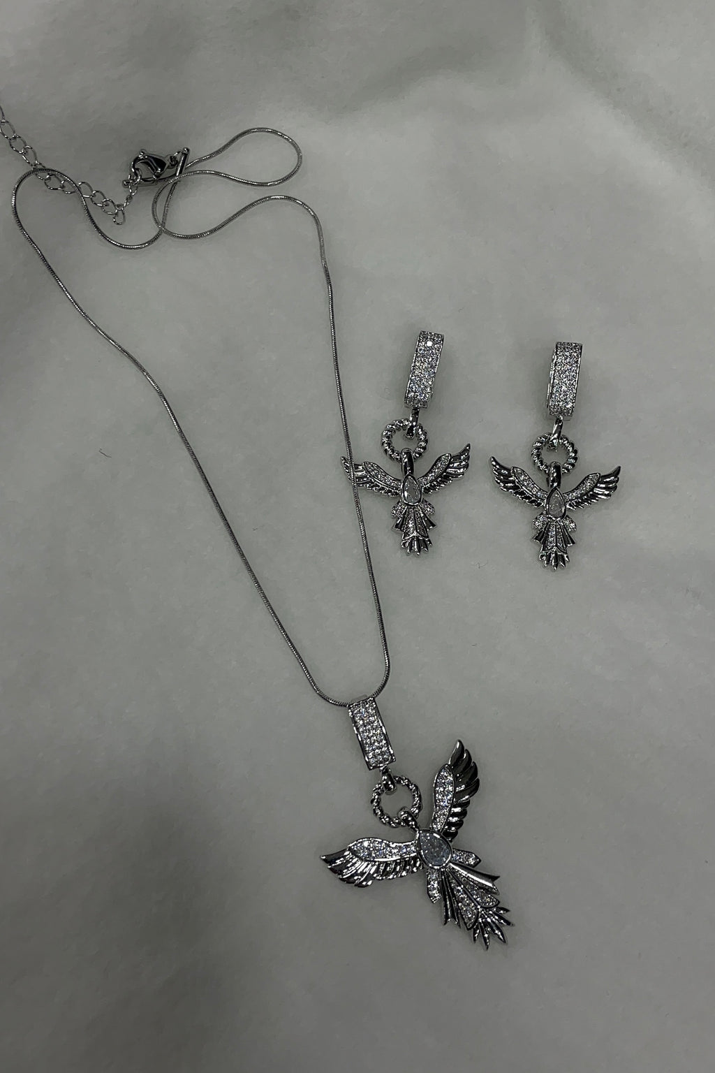Angel set (earrings + necklace) in silver