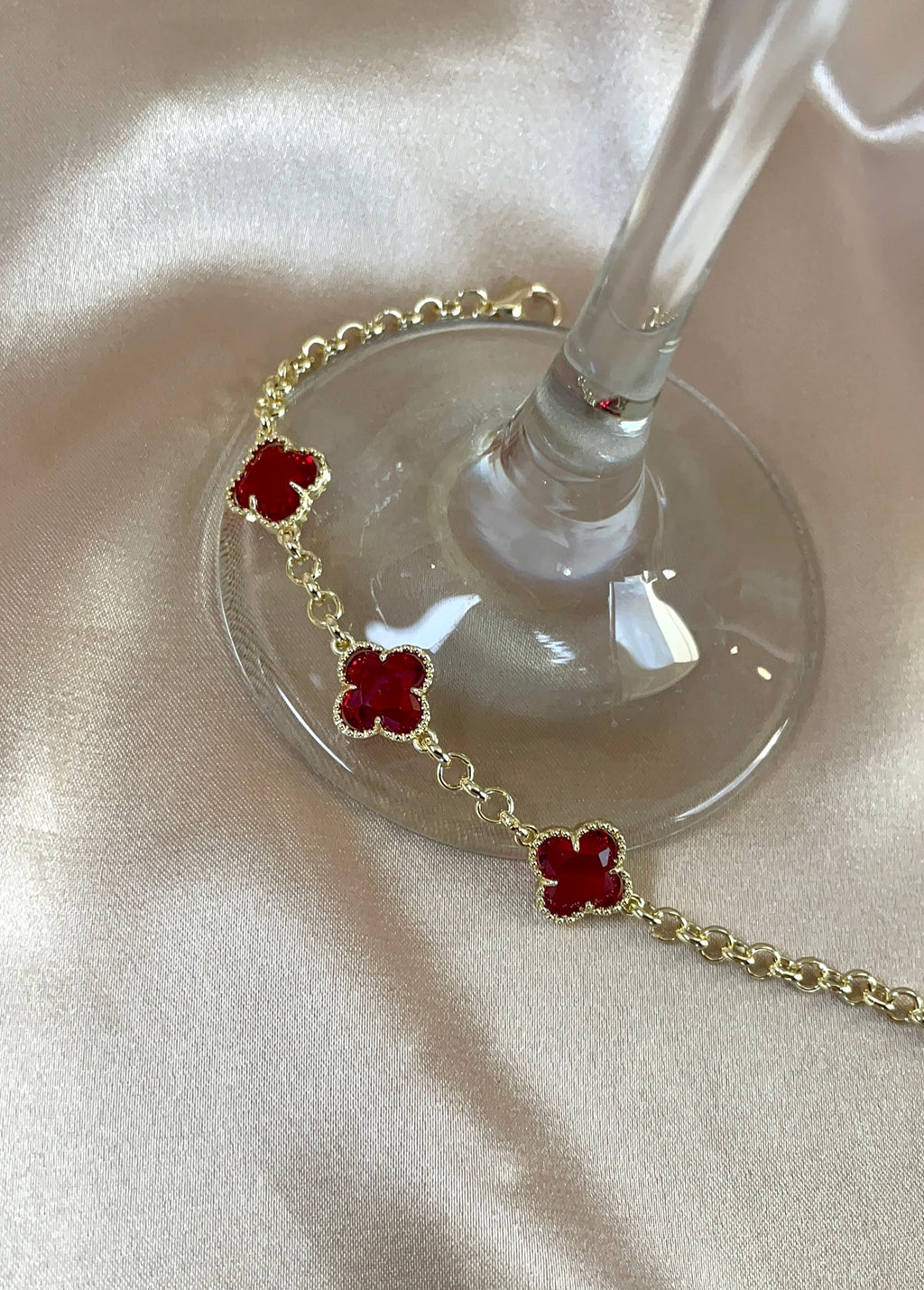 Quatrefoil bracelet