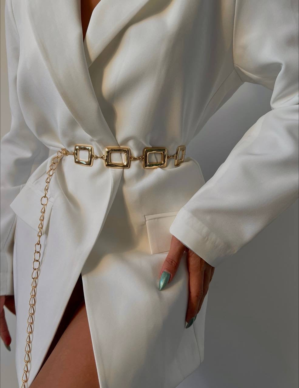 Rectangular shape chain belt