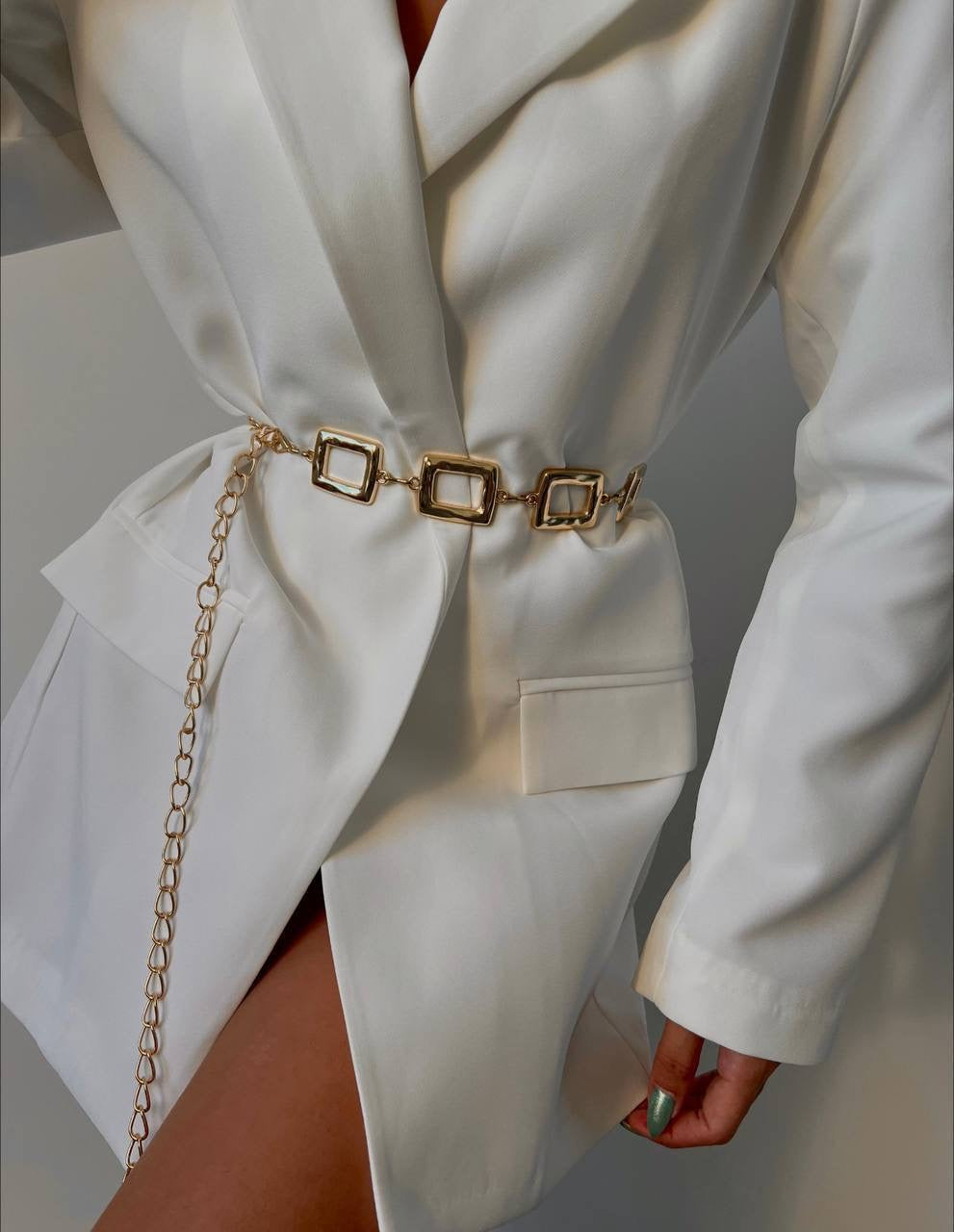 Rectangular shape chain belt