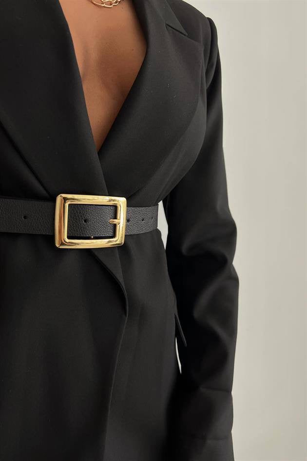 Chunky buckle belt
